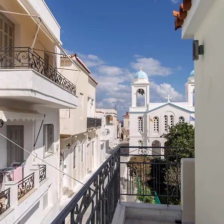 Apartment Traditional Two Floor House 75m2 Andros Town