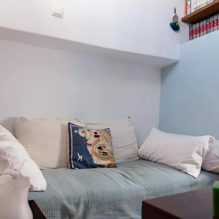 Traditional Two Floor House 75m2 Apartment Andros Town