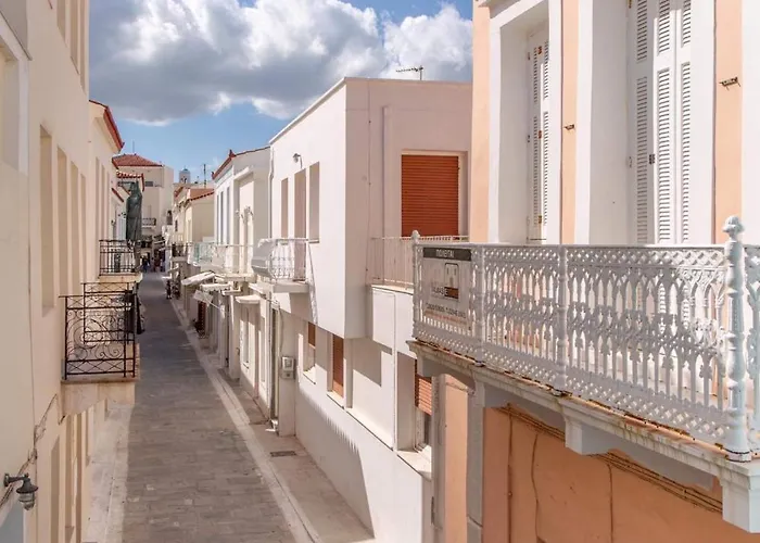 Traditional Two Floor House 75m2 アパート Ándros