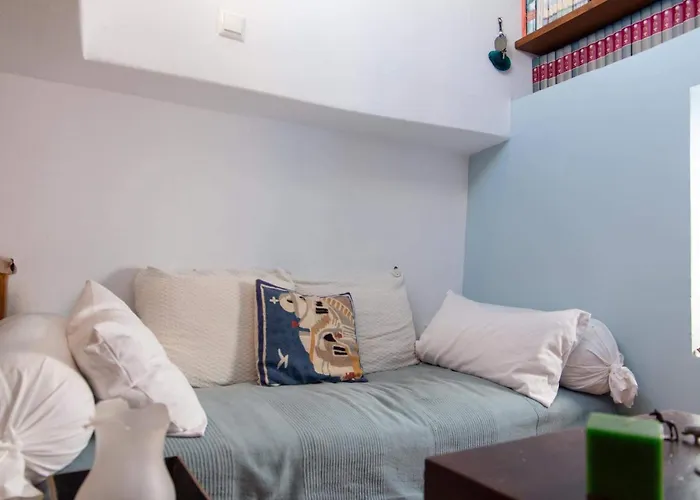 Traditional Two Floor House 75m2 アパート Ándros