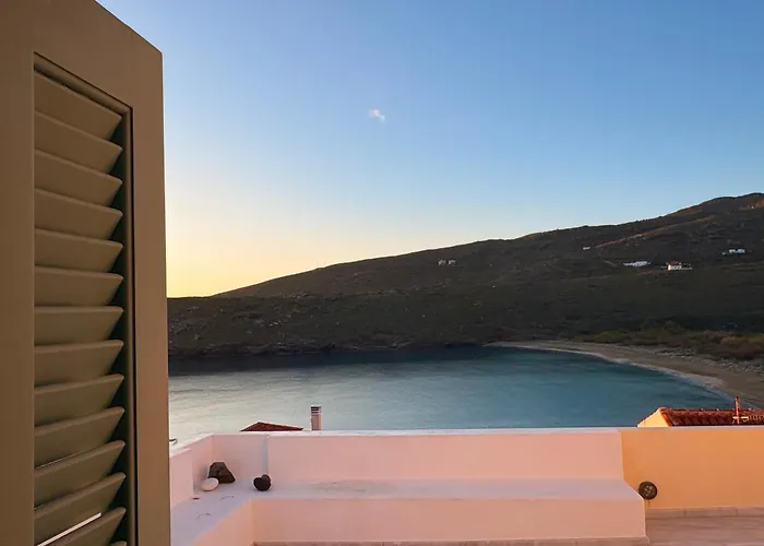 Traditional Two Floor House 75m2 アパート Ándros