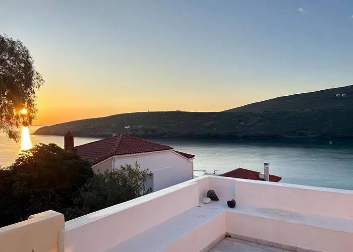 Traditional Two Floor House 75m2 * Ándros