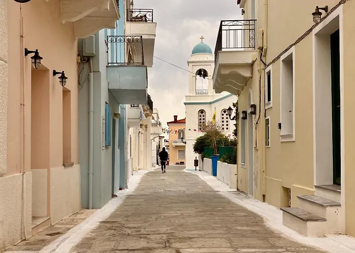 Traditional Two Floor House 75m2 アパート *