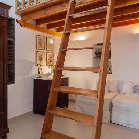 Traditional Two Floor House 75m2 Apartament